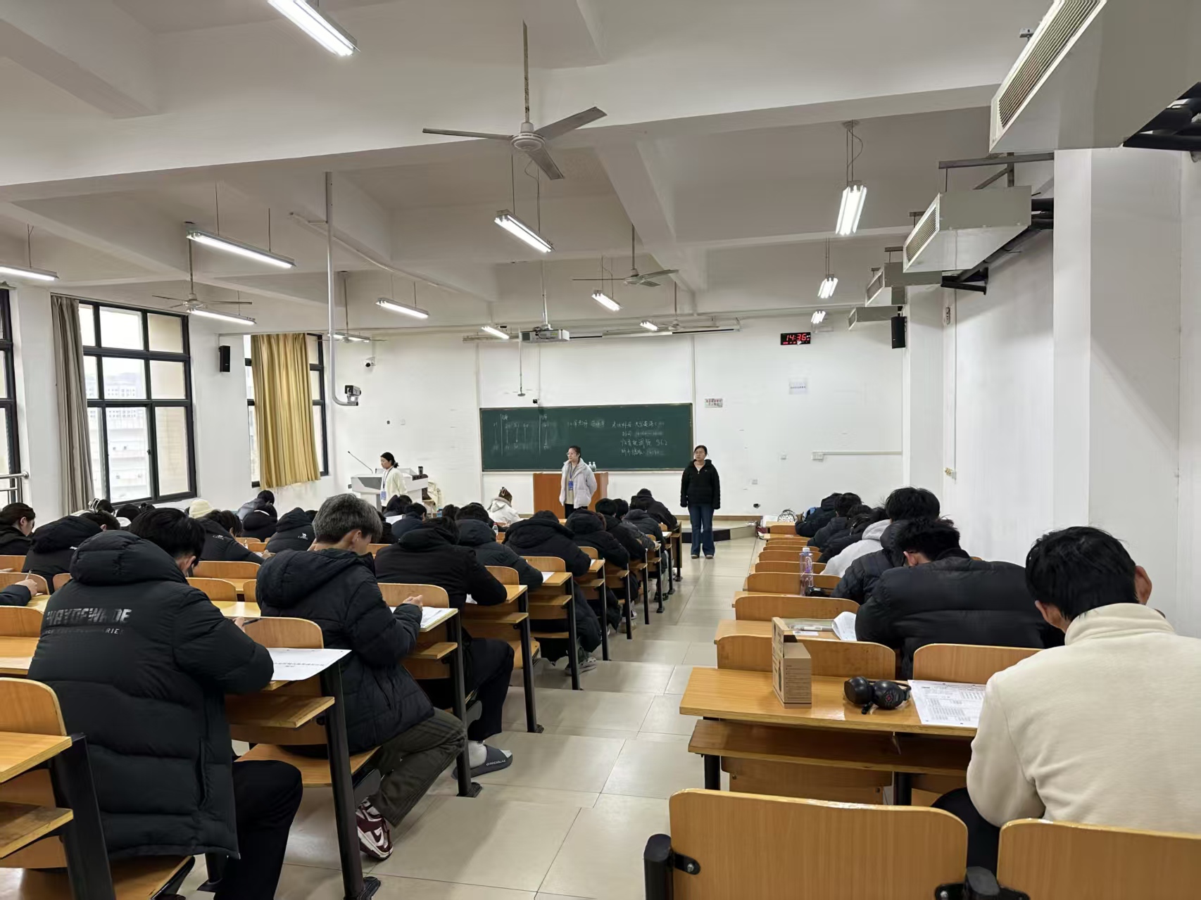 f0e953ea8f3542a58686a85430c5cab1